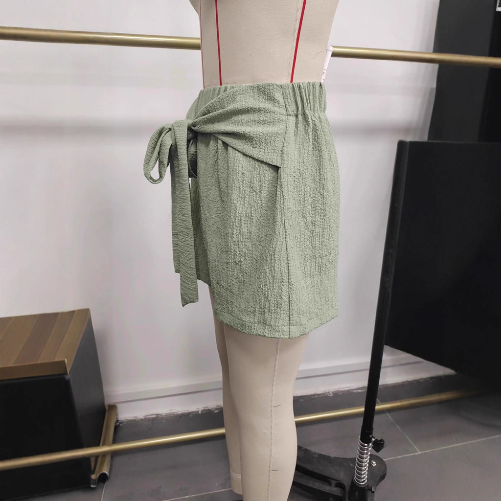 Elastic-waistband Wide-leg Shorts