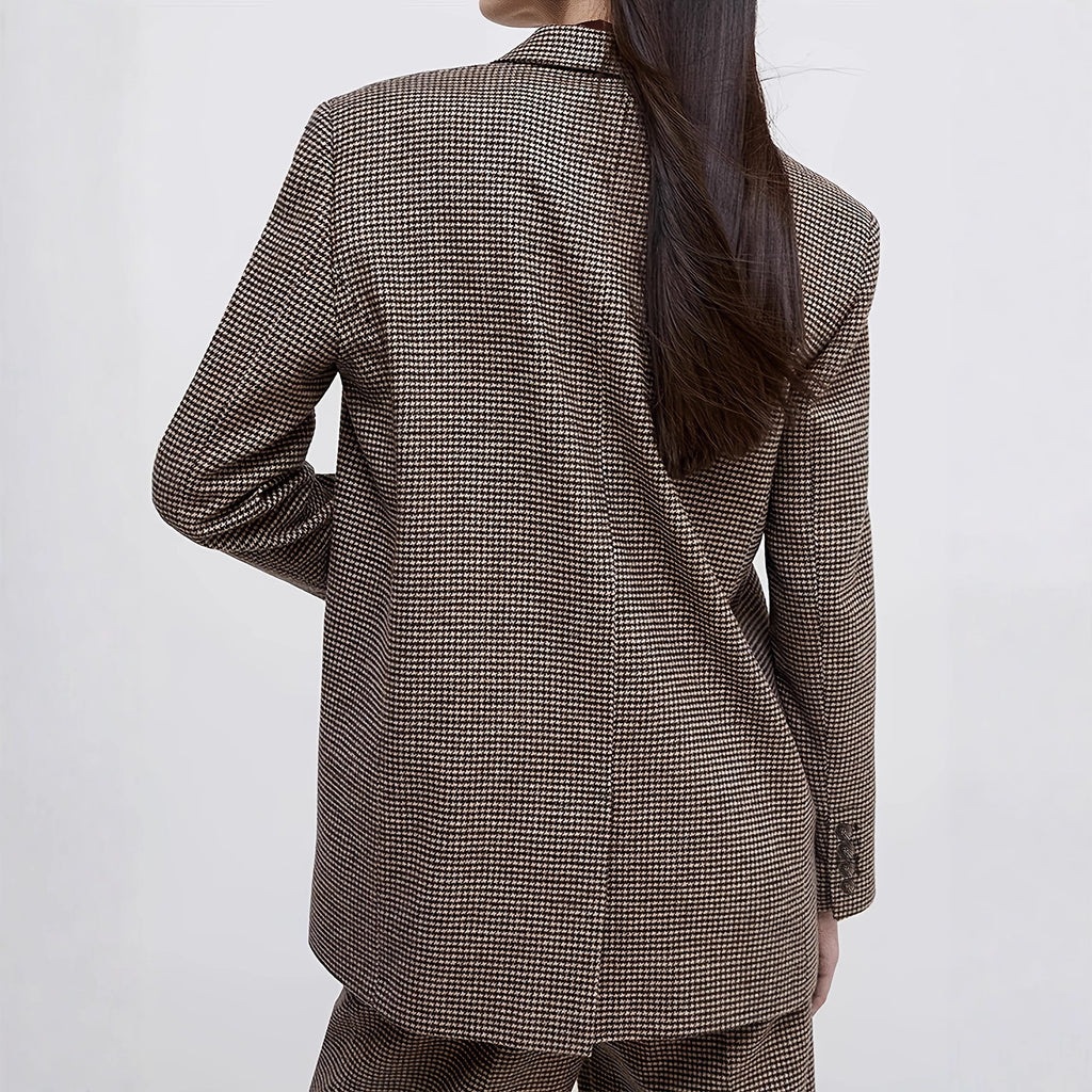 Elegant And Stylish Plaid Blazer